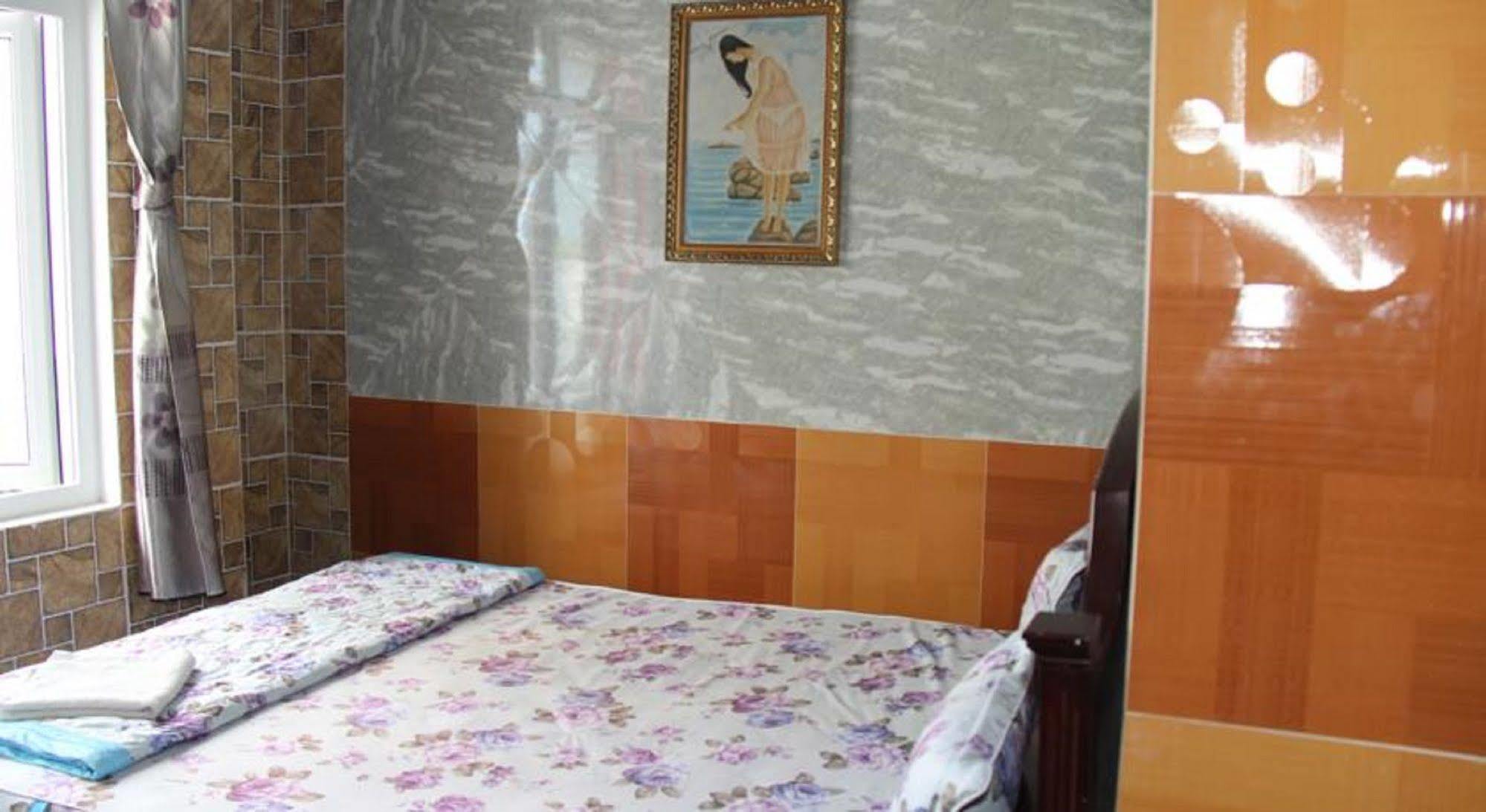 Yen Vy Hotel Quy Nhon Buitenkant foto