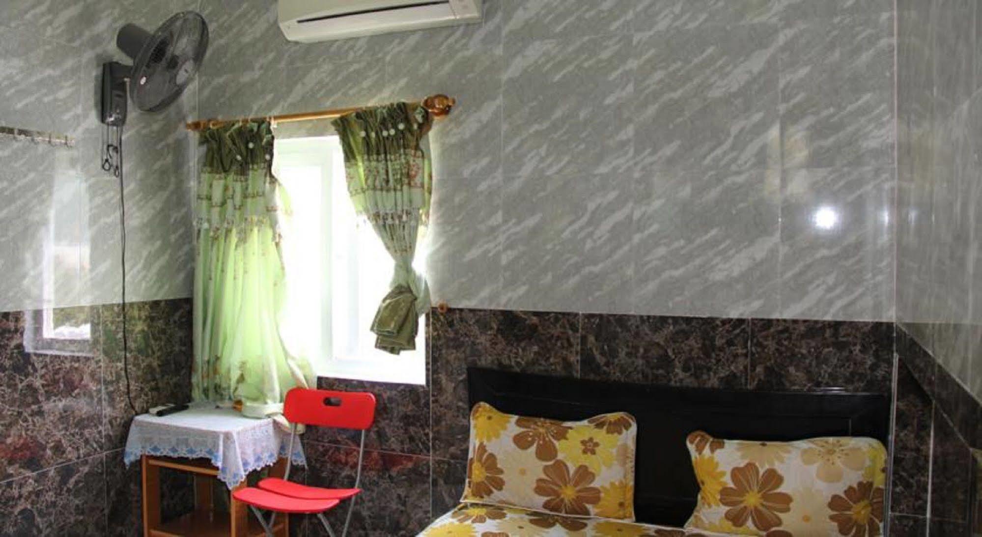 Yen Vy Hotel Quy Nhon Buitenkant foto
